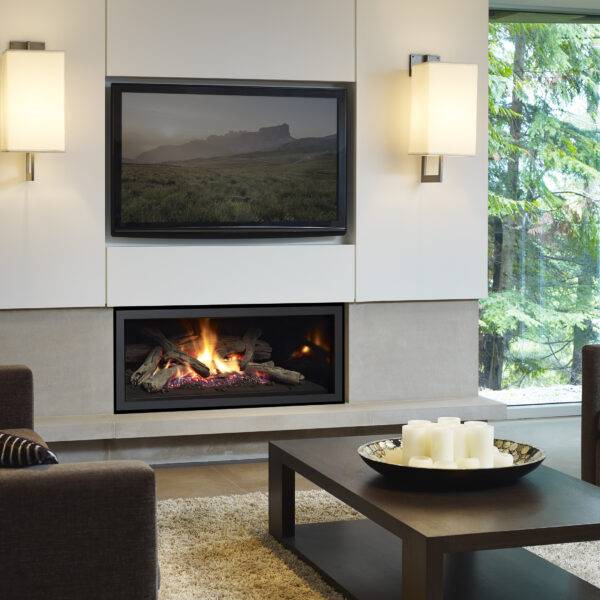 Regency® Ultimate™ U900E Gas Fireplace